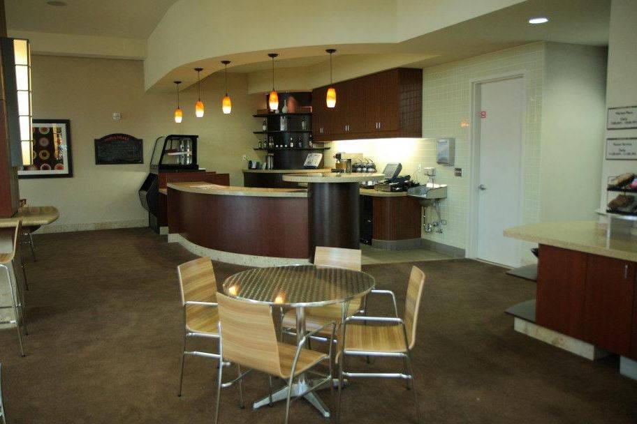 Embassy Suites by Hilton Palmdale caferteria