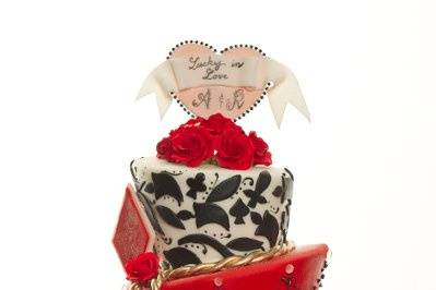 Lucky in Love Vegas Wedding cake