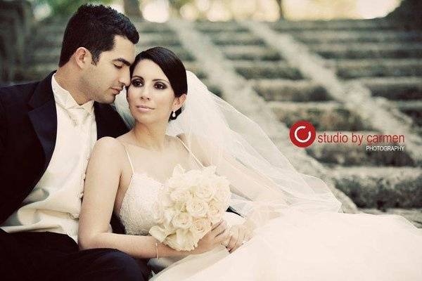 bride and groom in Vizcaya