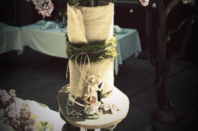 Centerpiece Lilacs/Burlap