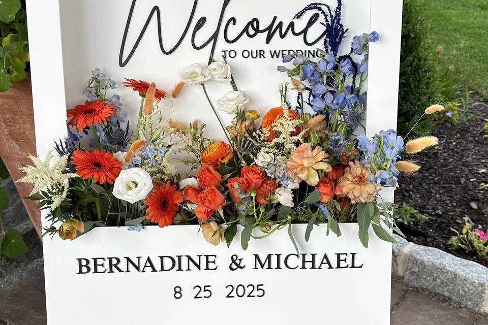 Welcome sign decor