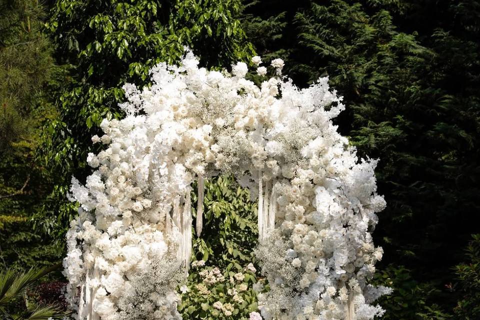 Ceremony arch