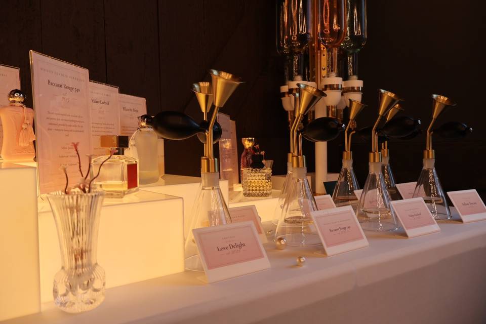Compact display 4ft table