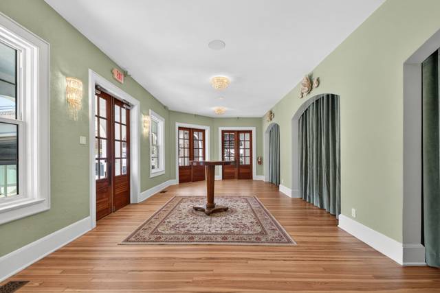 5-web-or-mls-403_Magnolia_St_New_Smyrna_Beach_FL_32168-59.jpg