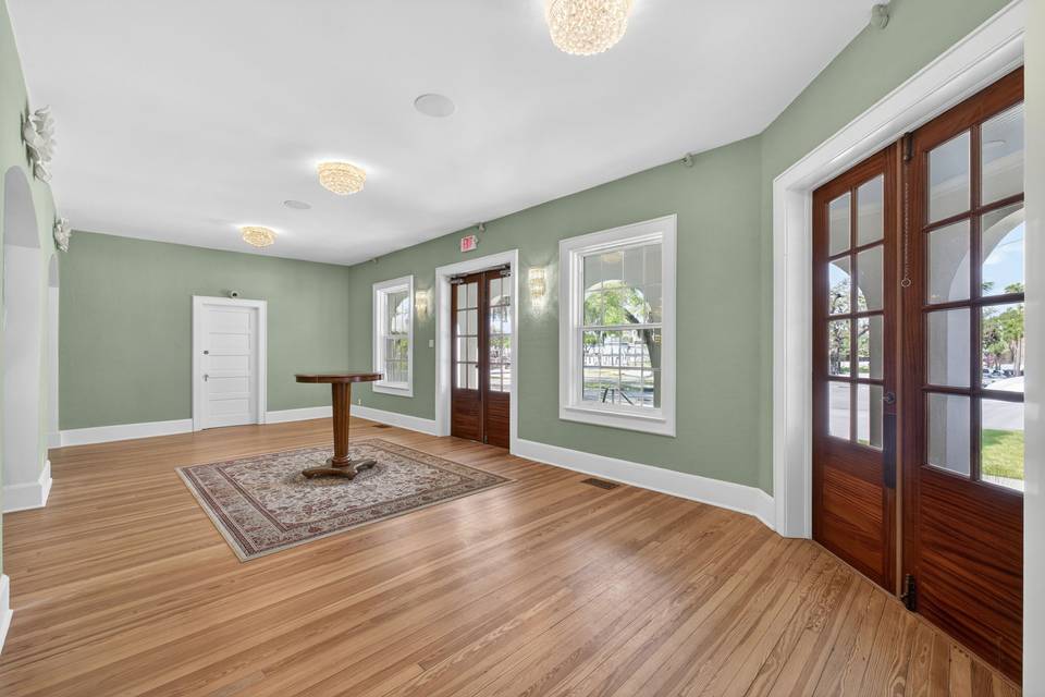 6-web-or-mls-403_Magnolia_St_New_Smyrna_Beach_FL_32168-3.jpg