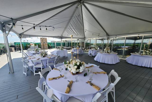 Cityview rooftop wedding