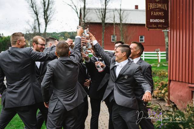 Groom Cheers