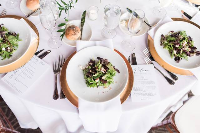 Salad plate setting