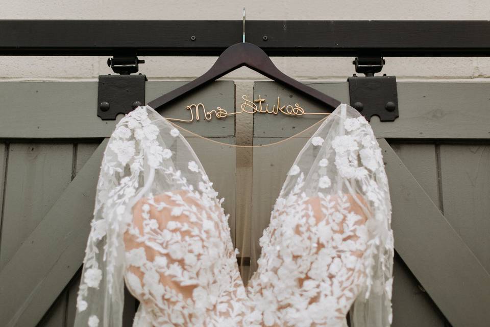 Bridal Hanger