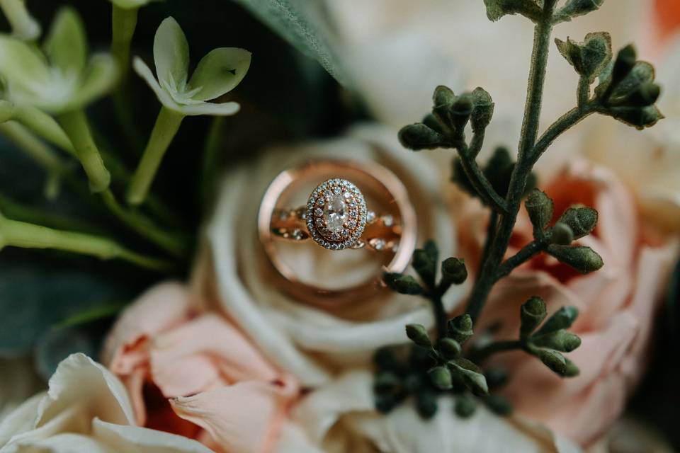 Wedding Rings & Florals