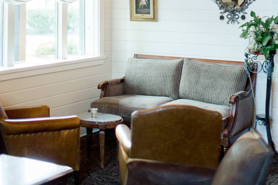 Lounge area in Coach House