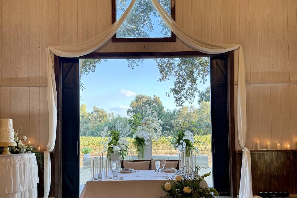 Sweetheart table