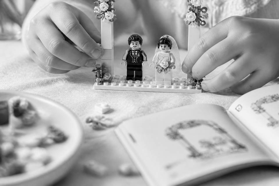 child-hands-lego-wedding.png