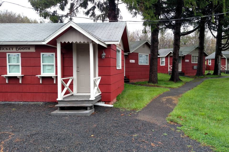 Memorytown Country Inn & Event Grounds