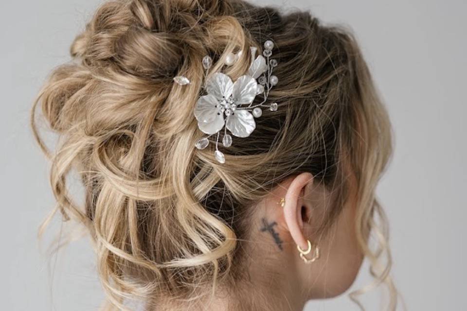 Mid Updo