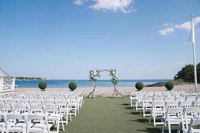 Outdoor Terrace Ceremony