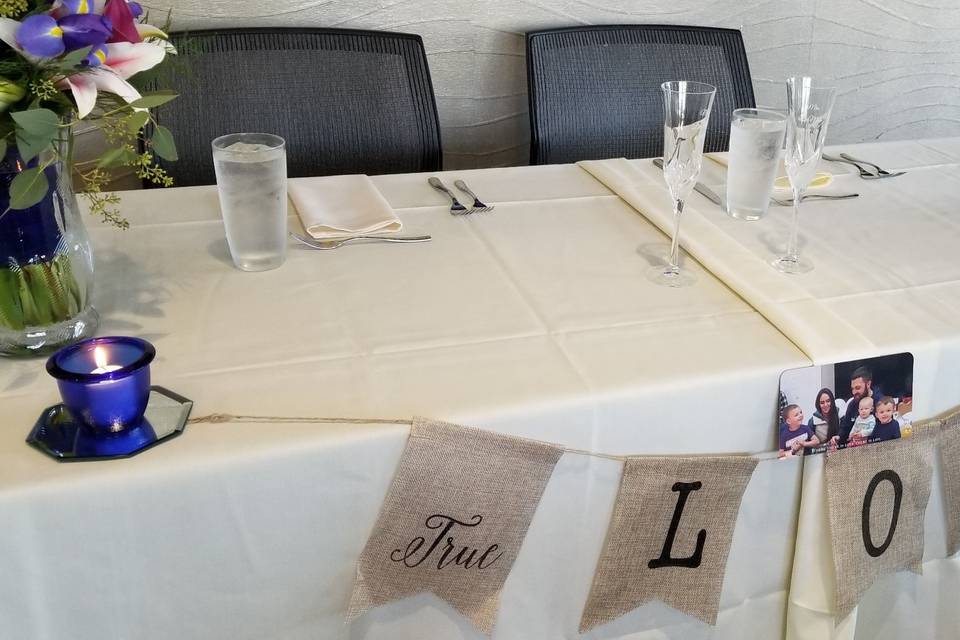 Sweetheart table