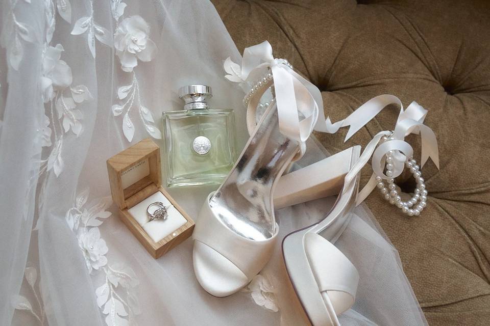 Spicewood, TX Spring Wedding