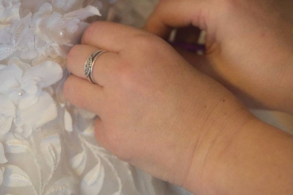 Spicewood, TX spring wedding