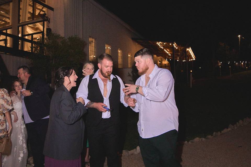 Spicewood, TX spring wedding