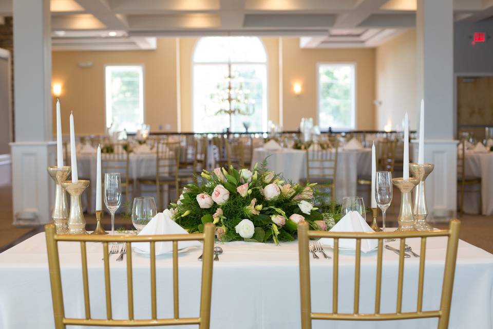 Head table | Brick Landing Plantation