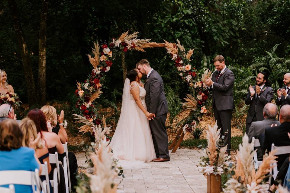 French Country Inn ceremony