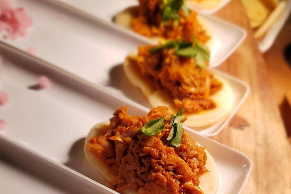 Pulled Chicken/ Mini Naan