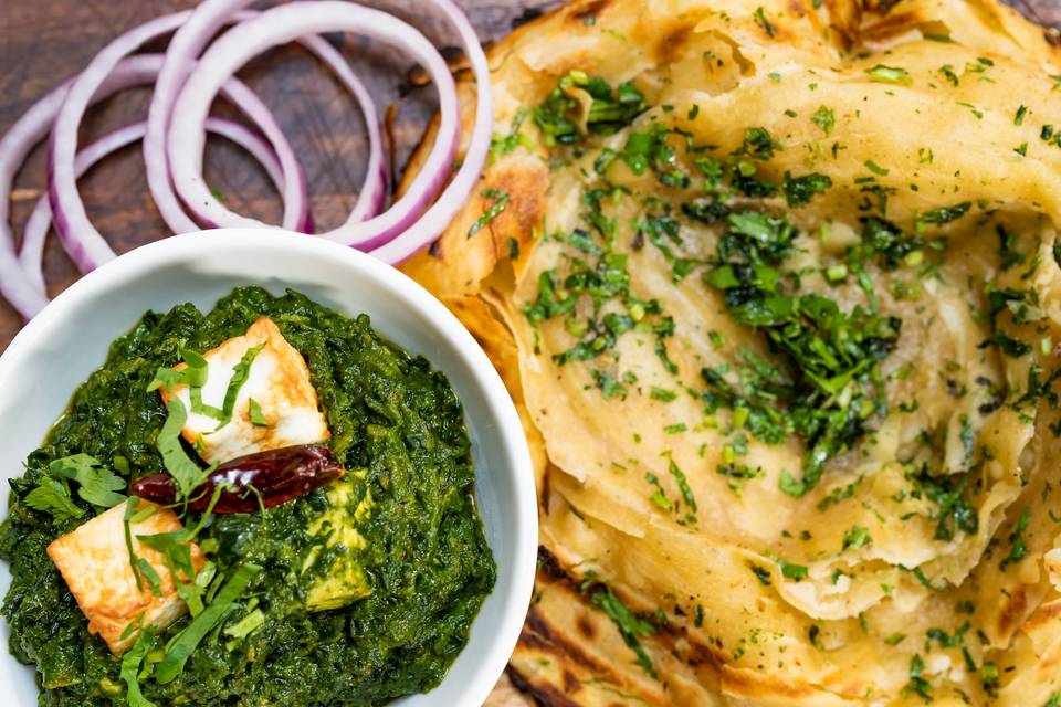 Palak Paneer/Laccha Parantha