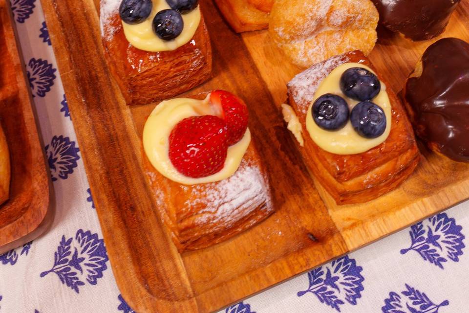 Cream Puffs & Fruit Bites