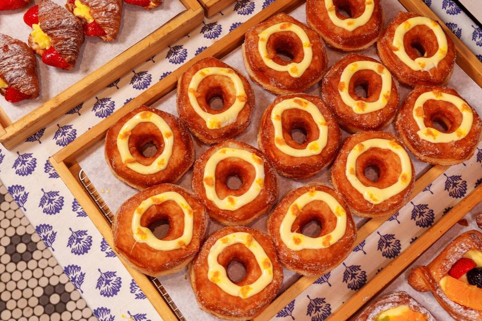 Croissant Donut Deluxe