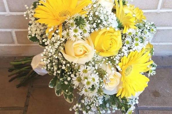 Bouquet with Gerbara Daisies