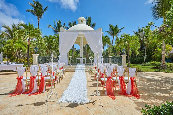 Garden Gazebo Ceremony