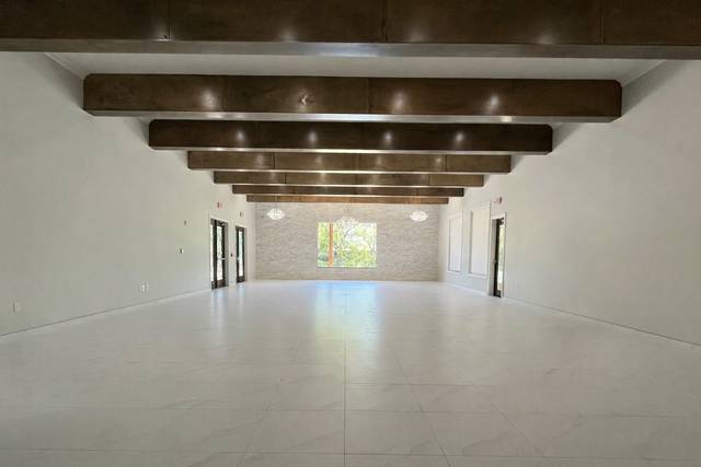 Crystal Kalla Ballroom