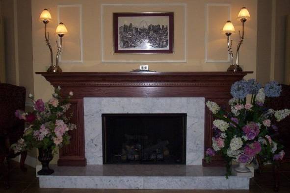 The working fireplace that is displayed in the lobby.