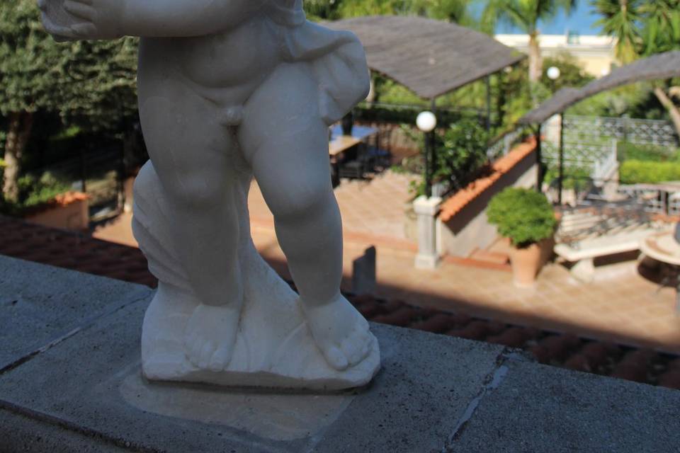 Statue