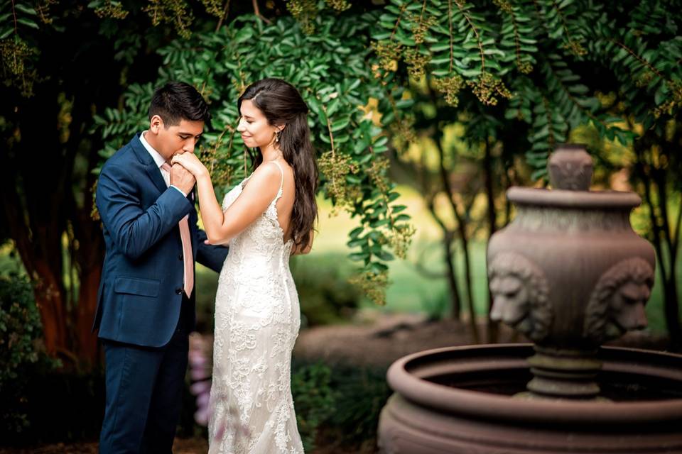 Couple in the Gardens