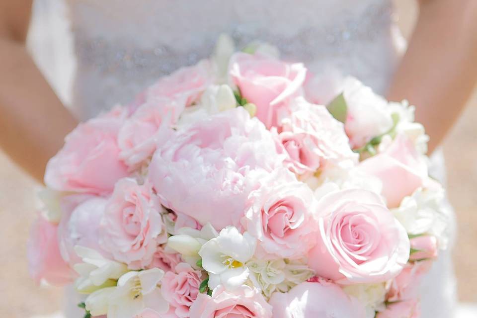 Soft pink and white bouquet