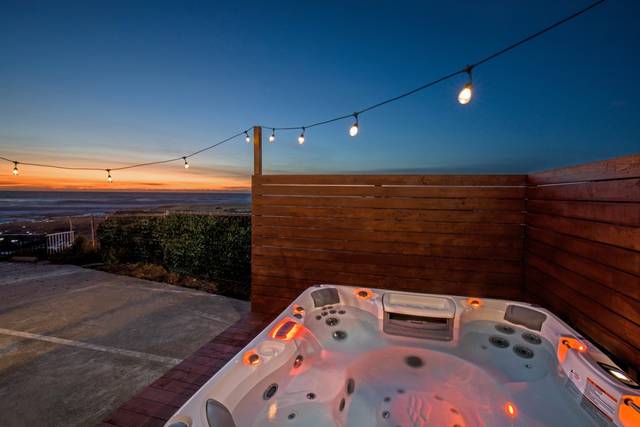 Black Sands Inn
