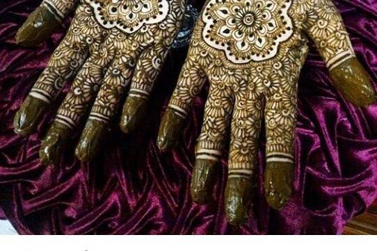 Henna by QSK Inc.