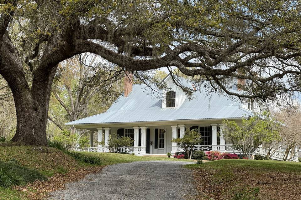 Canemount Historic Inn and Events