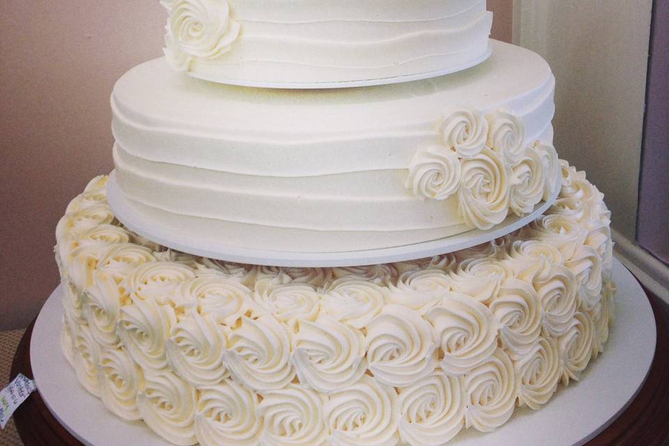 White cake