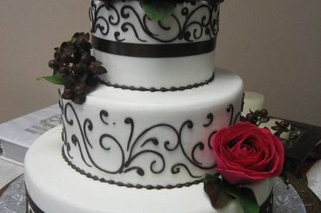 Edible Creations Custom Cakes