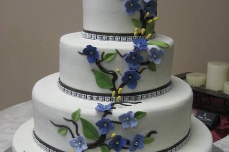 Edible Creations Custom Cakes