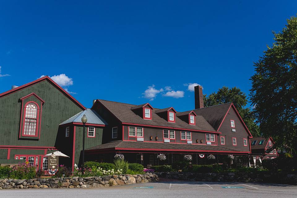 Exterior view of the The Common Man Inn & Spa