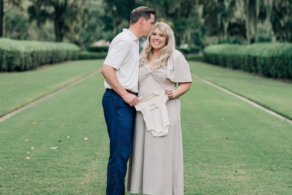 Maternity Makeup by MANDAGLO