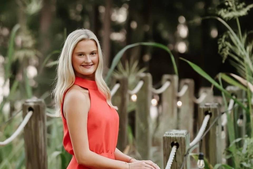 Spray Tan by MANDAGLO