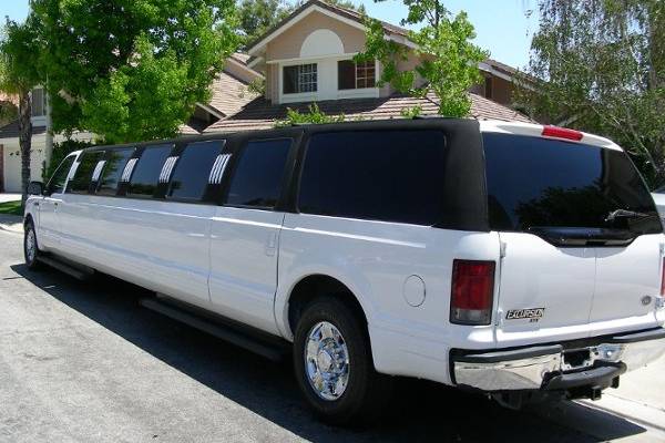 Astor Limo