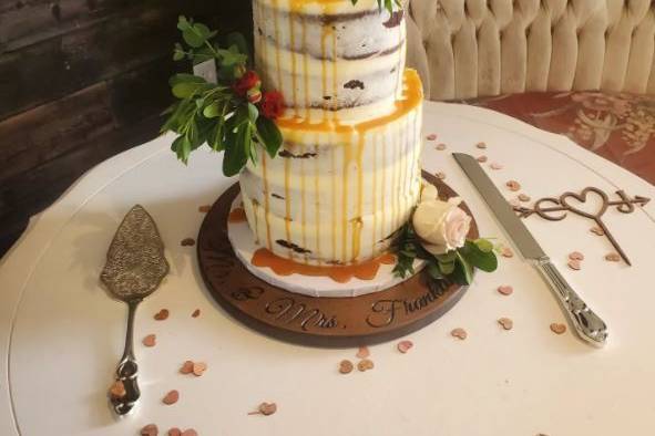 Naked wedding cake