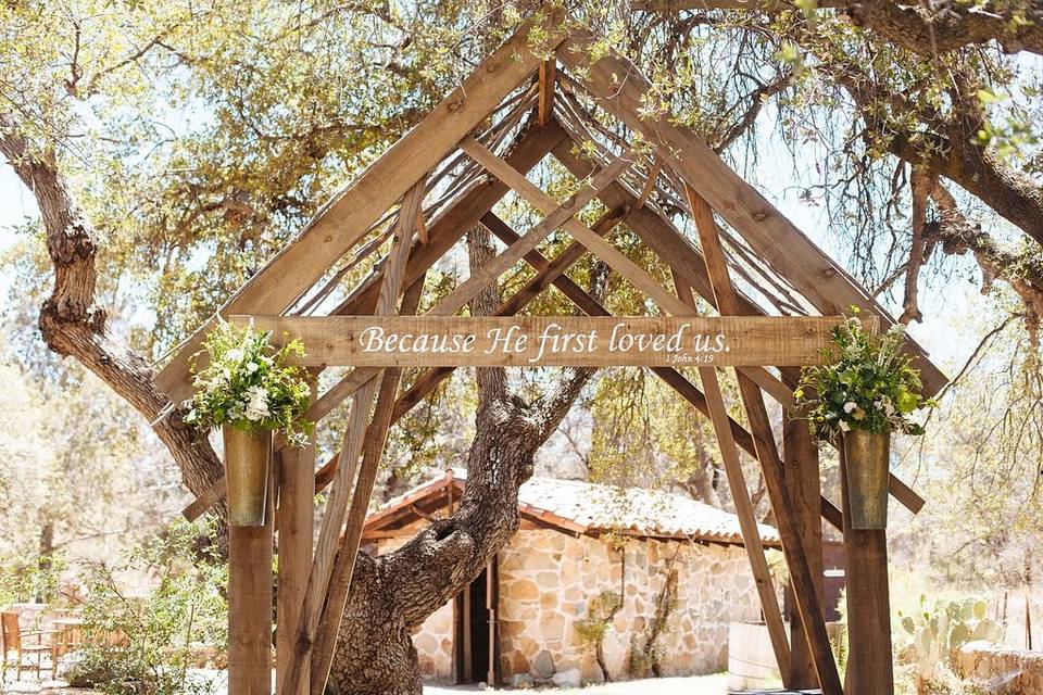 Wedding altar