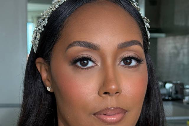 Bridal make-up